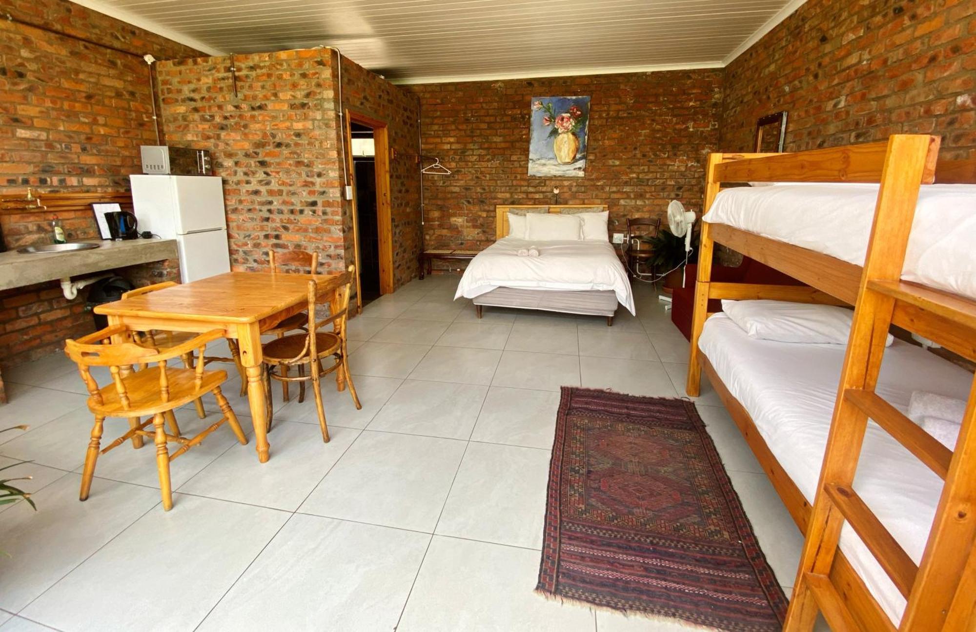 Collett House And Lavender Cottage Кларенс Экстерьер фото